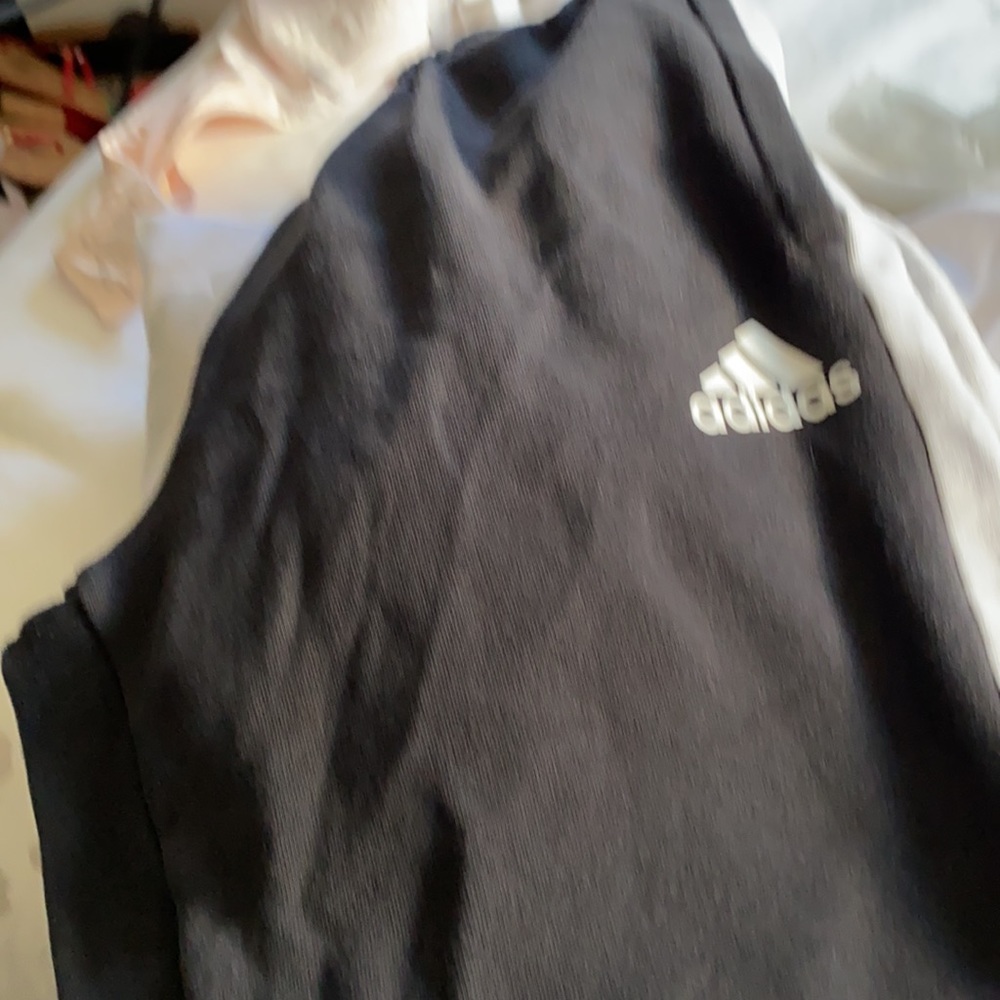 Men’s medium adidas jogger pants. - Picture 6 of 7